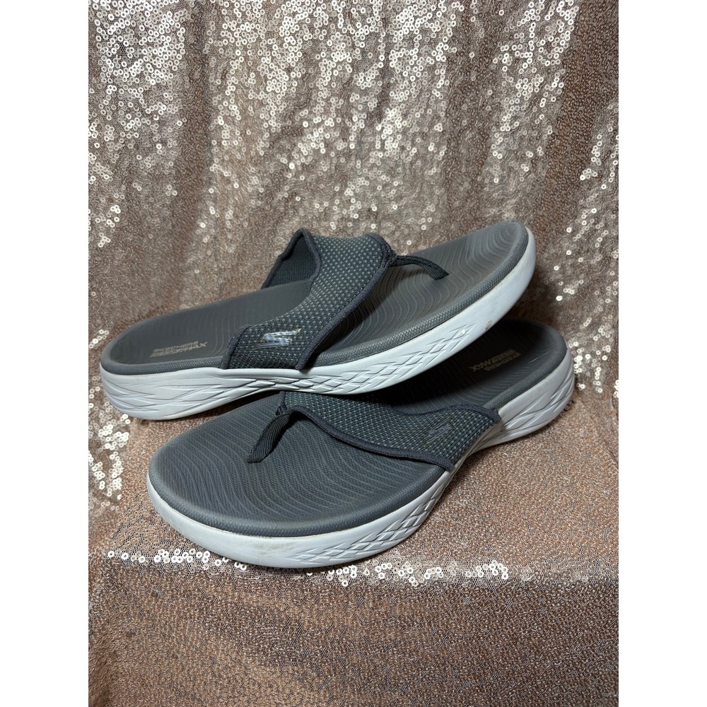 Skechers On-The-Go 600 Goga Max Flip Flop Sandals Gray Women's Size 8